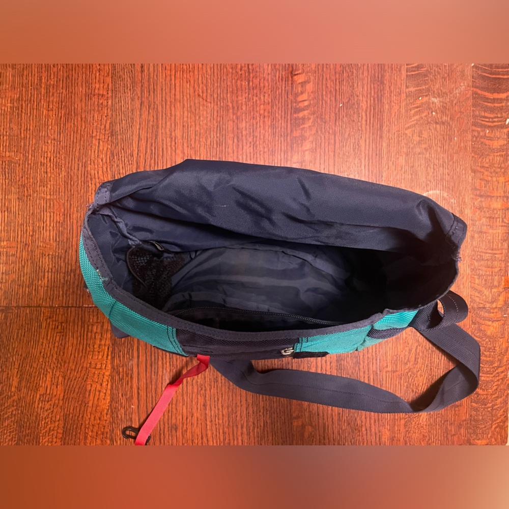 timbuk2 crossbody bag/purse - Picture 4 of 10